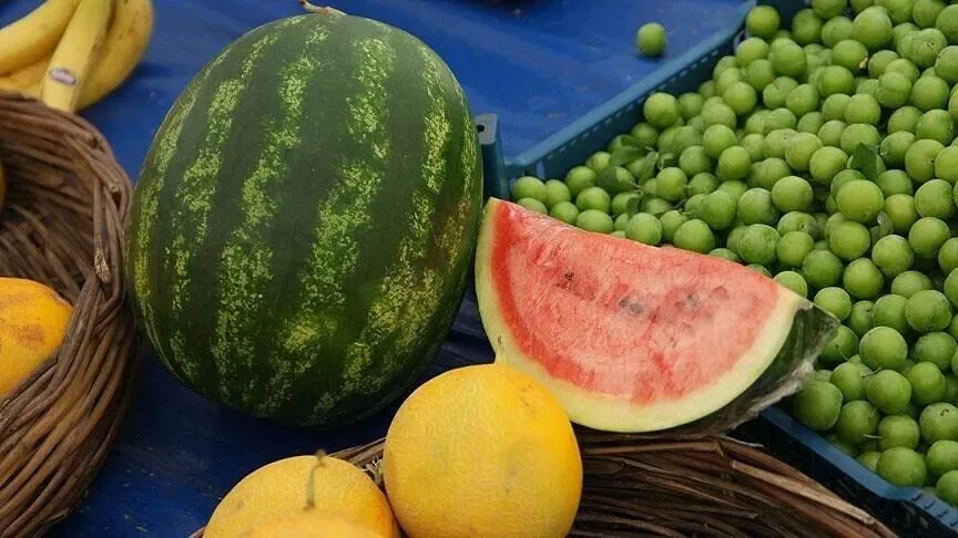 İstanbul’da Temmuz Ayının Gözdesi Karpuz Oldu: Hallerdeki Meyve ve Sebze Satışları