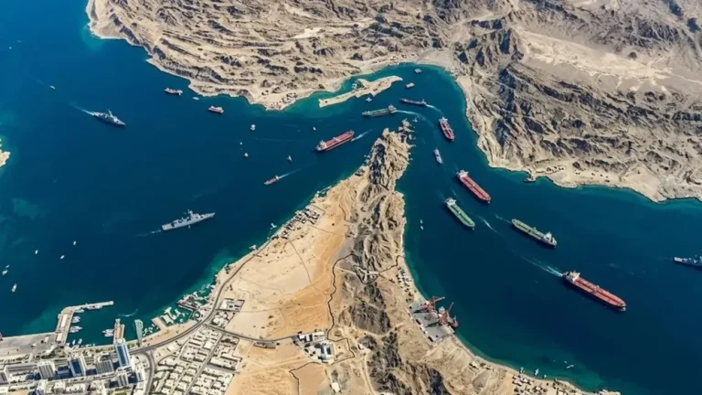 İran ABD’nin Hürmüz Boğazı İddialarına Sert Tepki Verdi