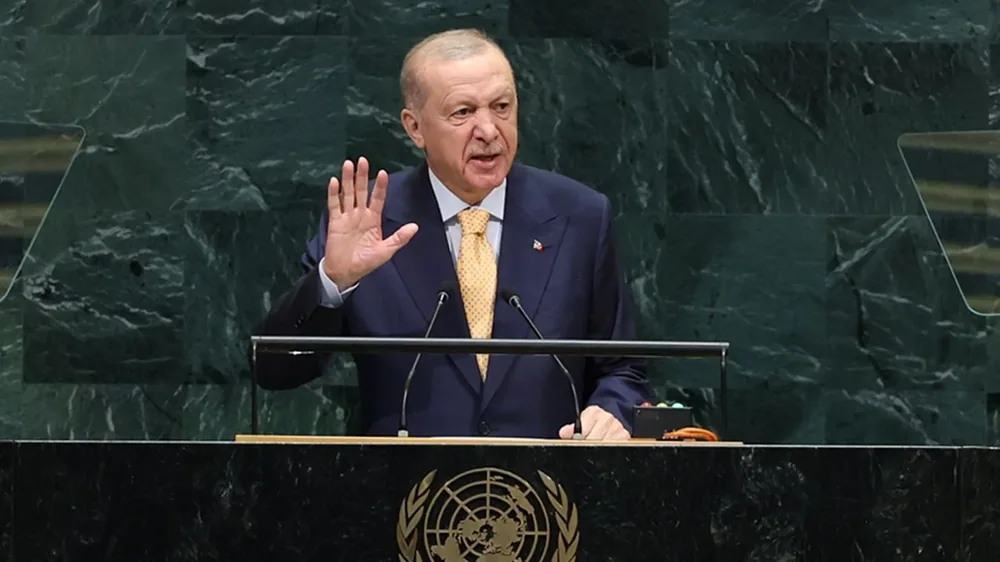 Türkiye Bakanları BM’de “Dünya Beşten Büyüktür” Sözleriyle Daha Adil Bir Düzen Çağrısı Yaptı