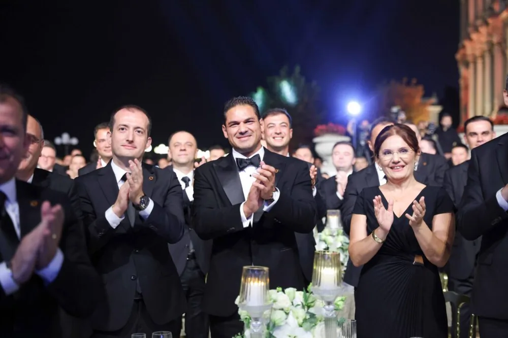 Özdilek Holding 55. Yıl Dönümünü Çırağan Sarayı’nda Görkemli Bir Kutlamayla Taçlandırdı