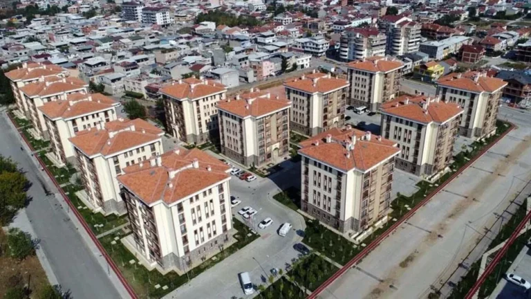 OVP 2027‑2029’da Sosyal Konut Bütçesi %150 Artıyor, Kentsel Dönüşüm ve Kiralık Konut Modelleri Hız Kazanıyor
