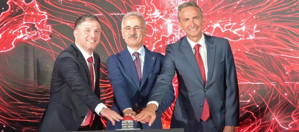 Vodafone’un İzmir Veri Merkezi: 100 Milyon Dolarlık Yatırımla Türkiye’nin Dijital Altyapısı Güçleniyor