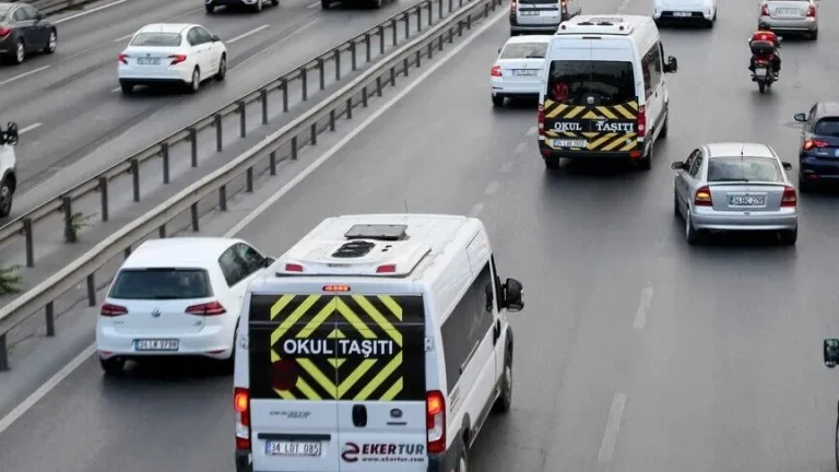Okul Servis Ücretlerinde Büyük Zam: Yıllık Maliyet 93.610 TL’ye Kadar Çıktı