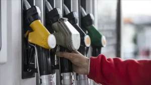 1 Ekim 2026 akaryakıt fiyatları: Motorin ve LPG’ye kesin zam, benzin belirsizliği devam ediyor