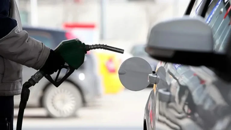 1 Ekim 2026 akaryakıt fiyatları: Motorin kesin 3,60 TL zam, benzin ve LPG artışı merak konusu