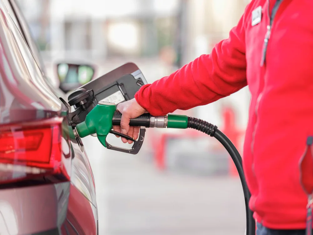 Orta Doğu’dan Ham Petrol Akışı Artarken Fiyatlar Neden $100 Üstünde Kalıyor?